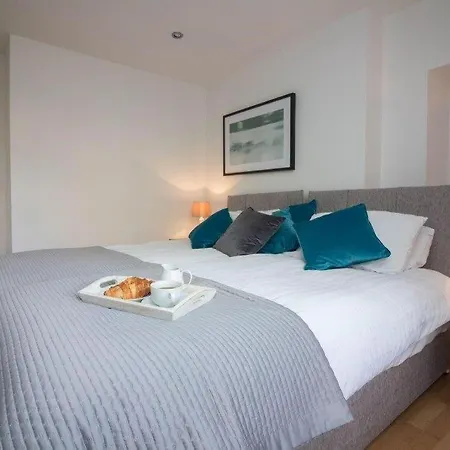 Apartment Diamond-town Street Leeds (West Yorkshire)